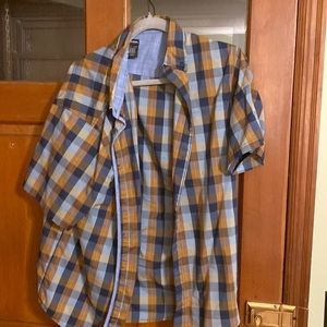 Short sleeve button down shirt